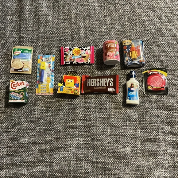 Mini Brands (Assorted) - Picture 5 of 9